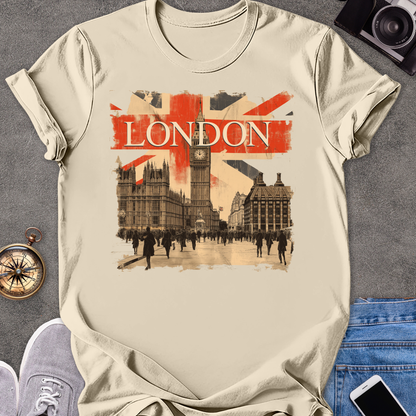 London | Unisex Softstyle T-Shirt | Retro Style Travel Tee